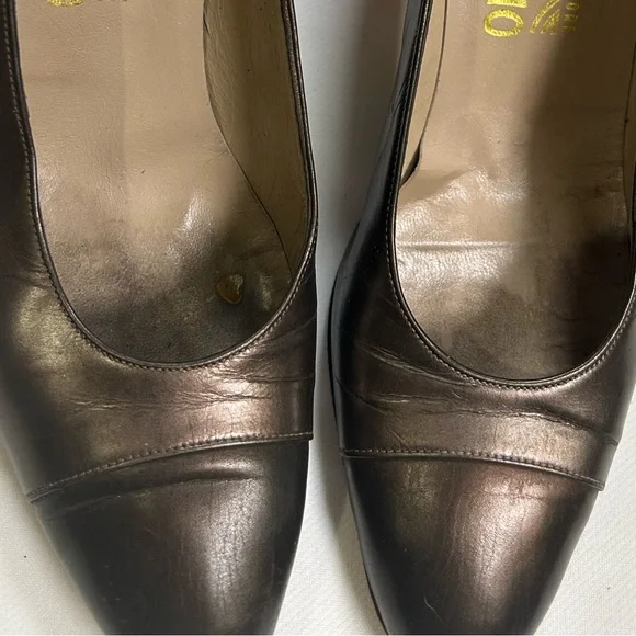Vintage Salvatore Ferragamo two tone metallic pointed toe heels - Picture 9 of 10